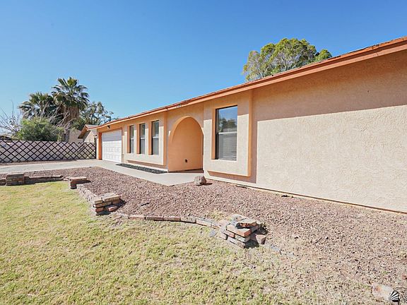 2nd image of 2102 S Citrus Loop