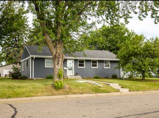 417 6th Ave NE, Osseo, MN 55369