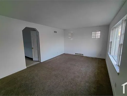 868 Canaan Ave — Photo 1