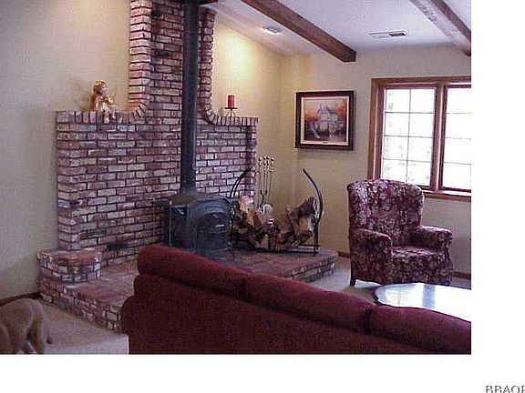 3rd image of 859 Waldstrasse Way