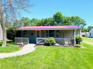 628 W Maple St, Hoopeston, IL 60942