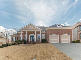 2705 Ivy Brook Ln, Buford, GA 30519