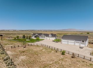 2520 Hog Tommy Rd, Lamoille, NV 89828