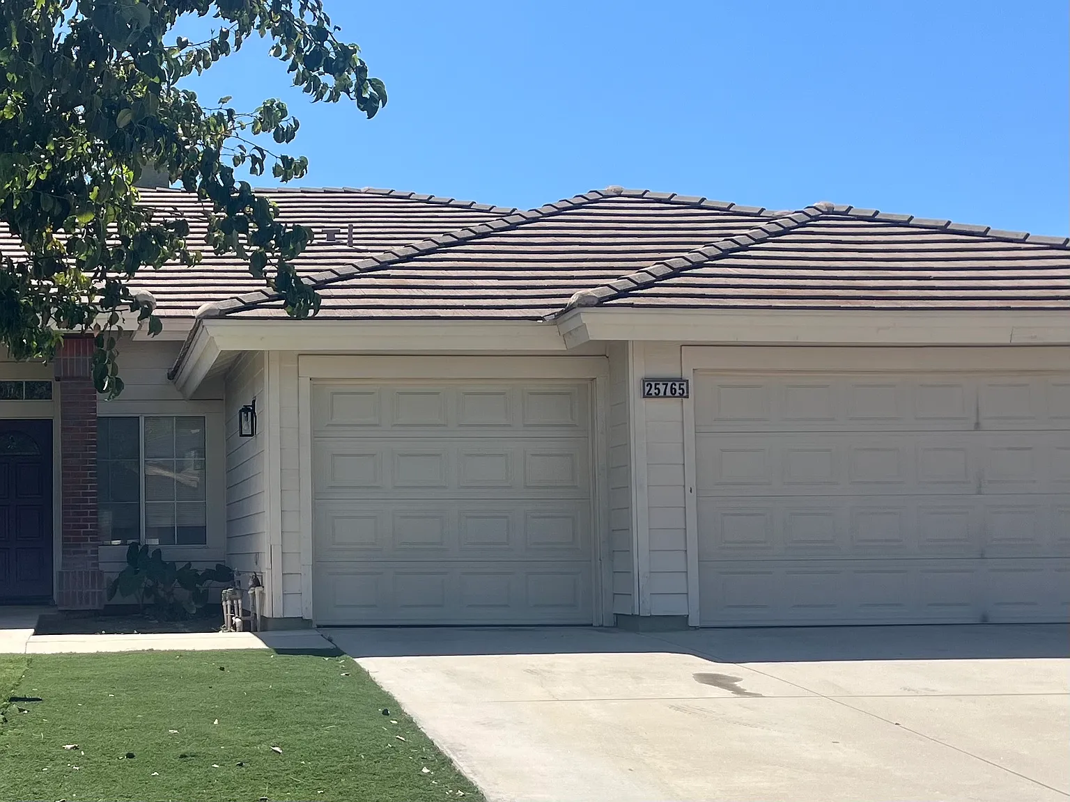 4 bed, 2165 sqft, $3,300 — Photo 4