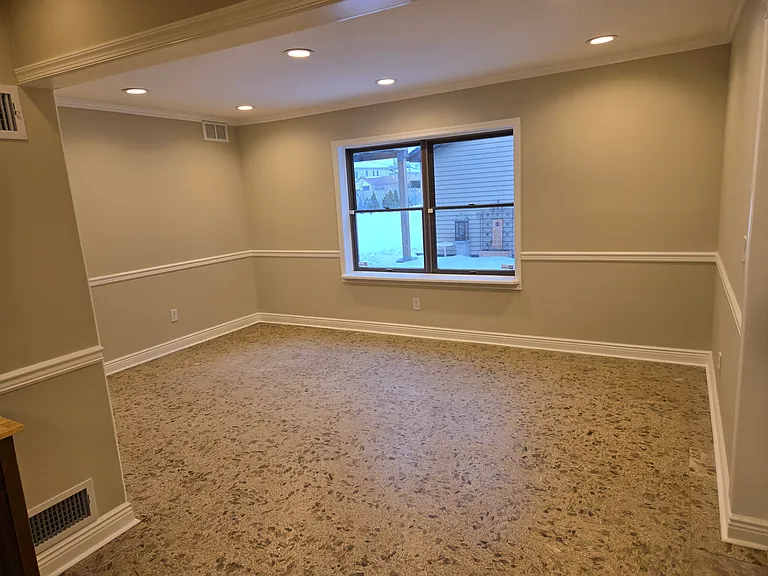 135 Linden Ave #1 — Photo 3