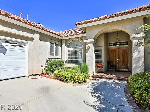 3rd image of 3708 Seashore Palm Ct