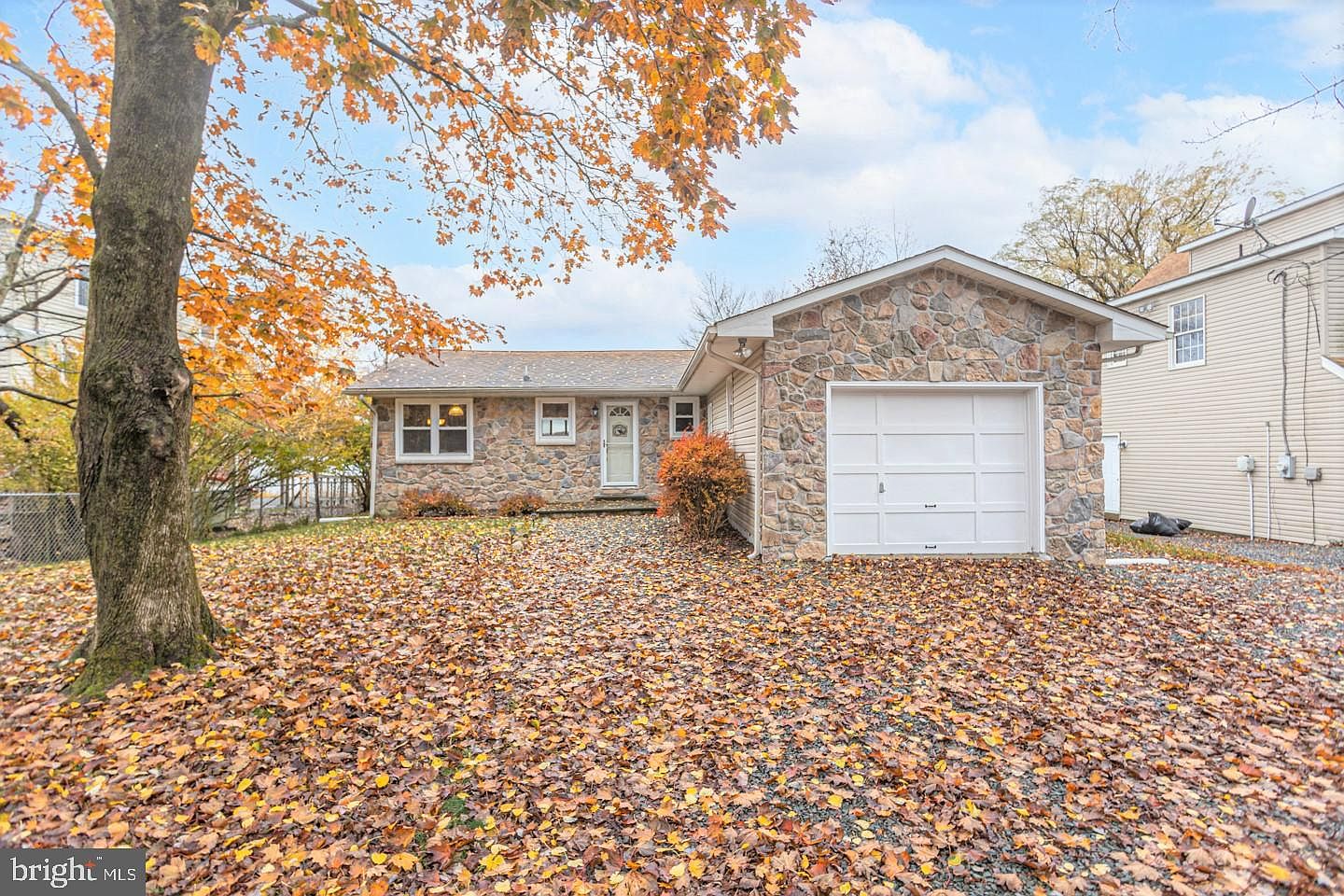 7688 Lake Shore Dr, Pocono Lake, PA 18347 Zillow