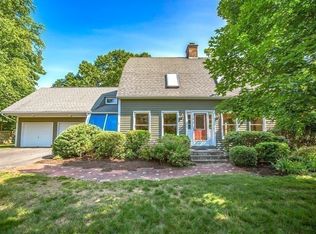 8 Bayberry Rd, Hampden, MA 01036