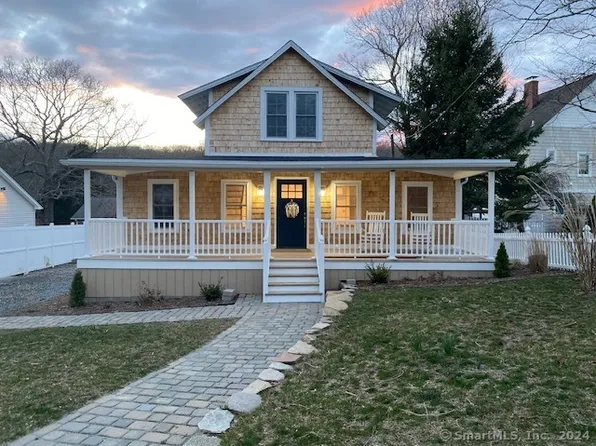 24 North Pine Street, East Lyme, CT 06357