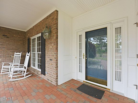 5th image of 214 Longleaf Drive