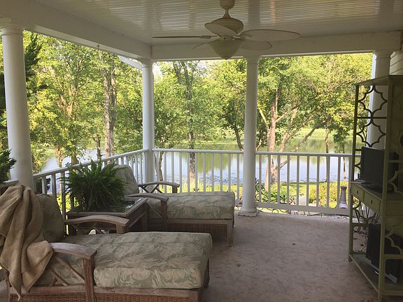 3rd image of 390 Campus Hills Dr