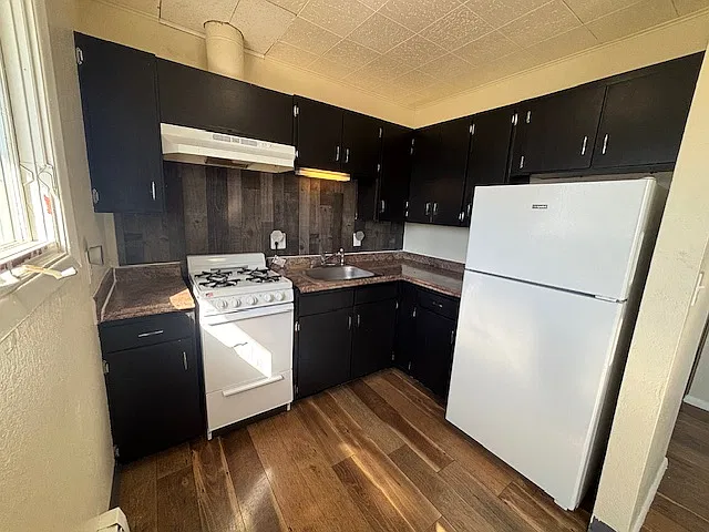 2 bed, 750 sqft, $1,575 — Photo 4