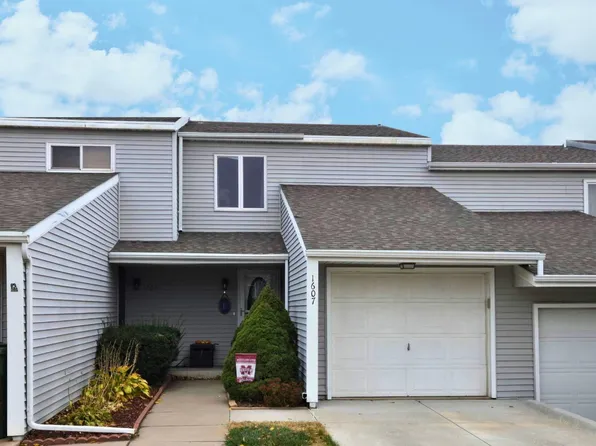 1607 W 40th St, Kearney, NE 68845