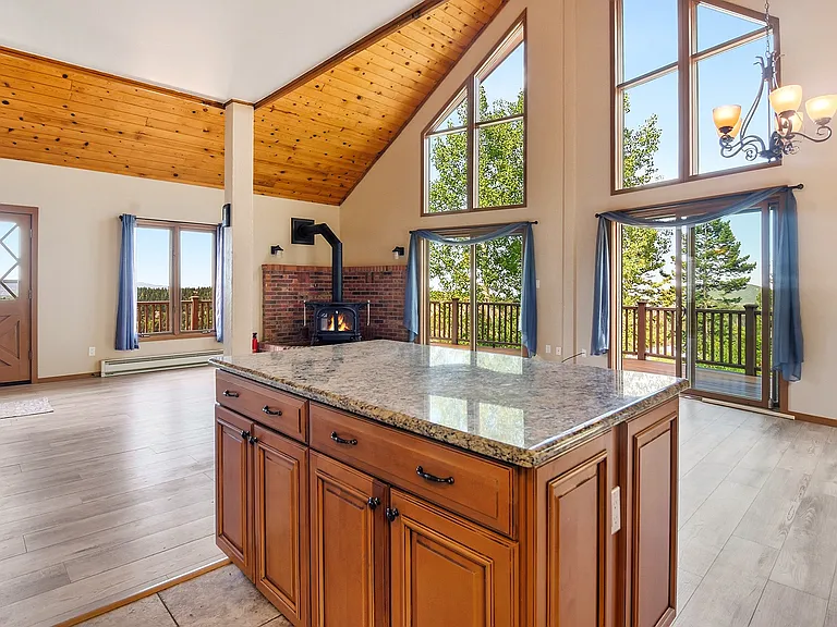 10228 Christopher Dr — Photo 10