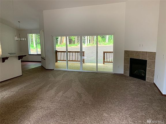 3rd image of 396 Rainier Ln