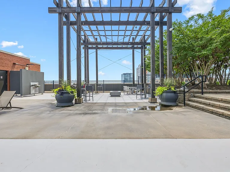 600 12th Ave S #525 — Photo 18