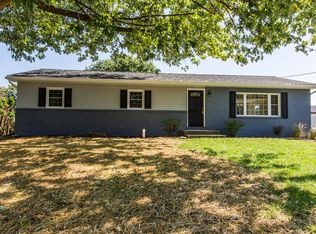 424 Sunset Ave, Mount Joy, PA 17552