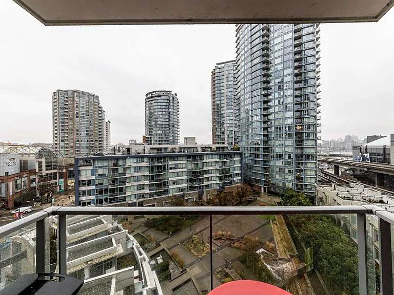 188 Keefer Pl #1006 — Photo 21