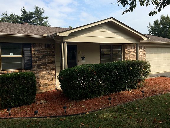 3rd image of 18 Creek Ln
