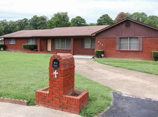 611 S 5th St, Ashdown, AR 71822
