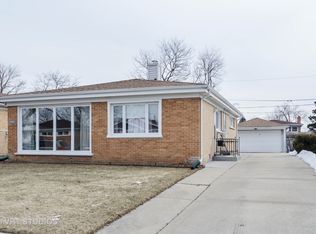 8905 Belleforte Ave, Morton Grove, IL