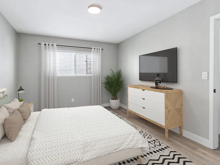 Duplet at Hillcrest | Modern Studio, 1 & 3 Bedroom Apartments — Photo 63