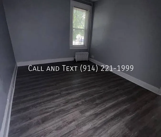 127 Stanley Ave — Photo 12