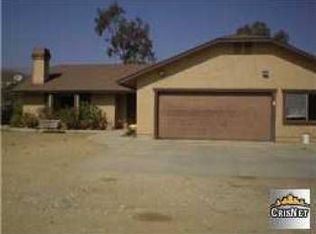 8234 Hierba Rd, Santa Clarita, CA 91390