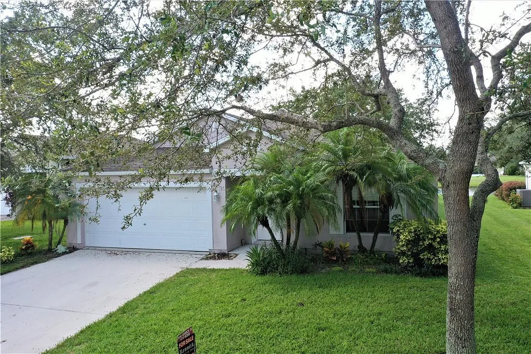 4 bed, 1922 sqft, $2,500 — Photo 4