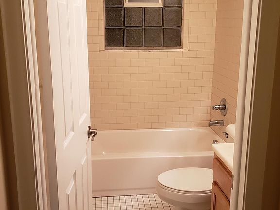 5th image of 28100 Everett St
