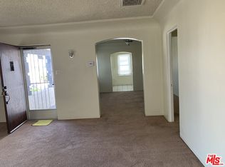 8459 S Byrd Ave, Inglewood, CA 90305