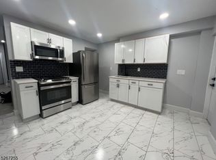 398 1/2 Forest St, Kearny, NJ 07032