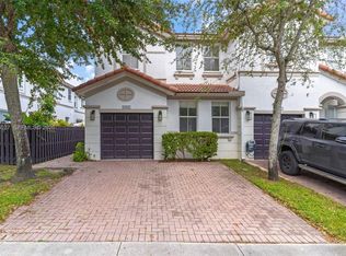 8165 NW 108th Ave, Doral, FL 33178