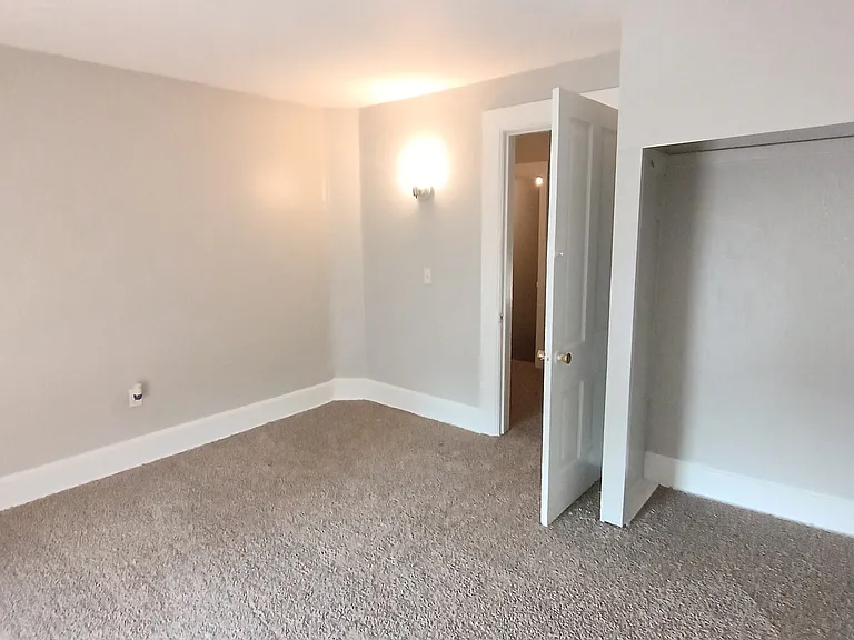 318 Marquette St #320 — Photo 7