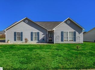 301 Laurel Trace Cir, Piedmont, SC 29673