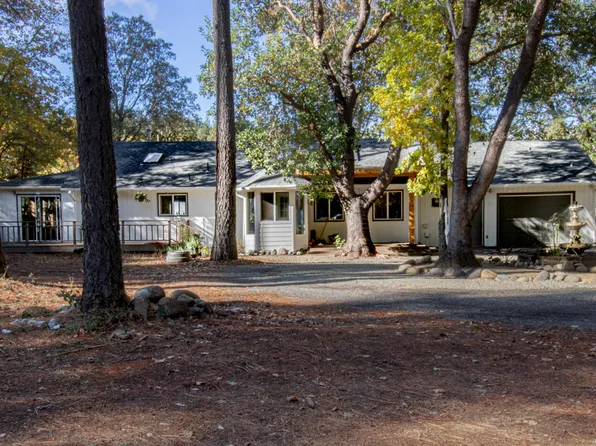 4343 Dick George Rd, Cave Junction, OR 97523