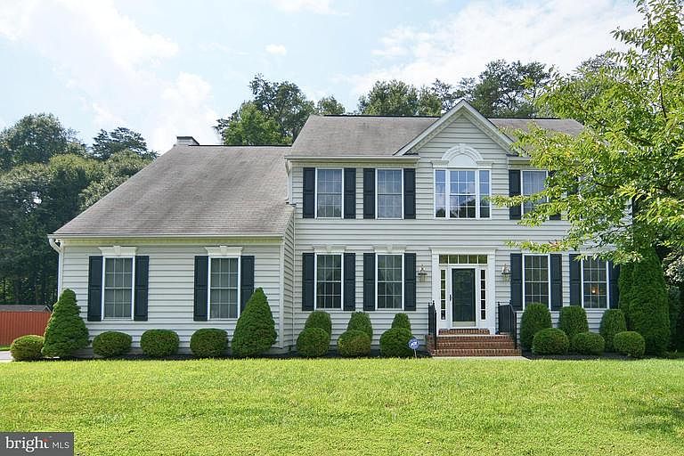 1st image of 413 Blairfield Ct