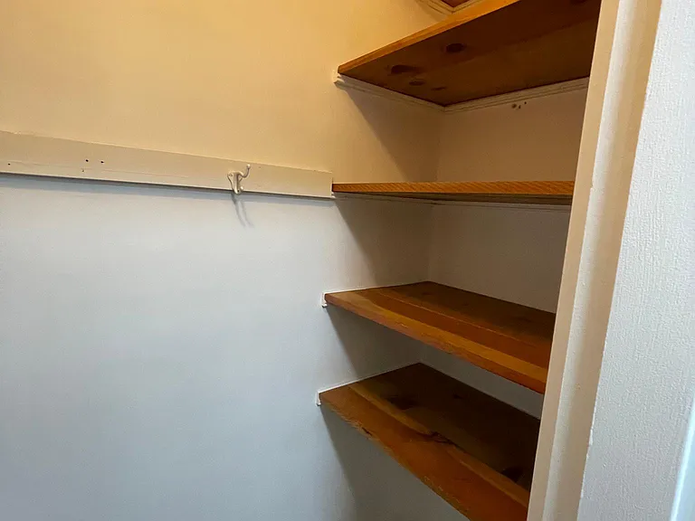 877 Ludlow Ave #4 — Photo 26