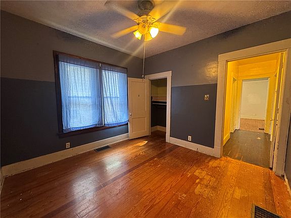 5th image of 612 Marion Ave