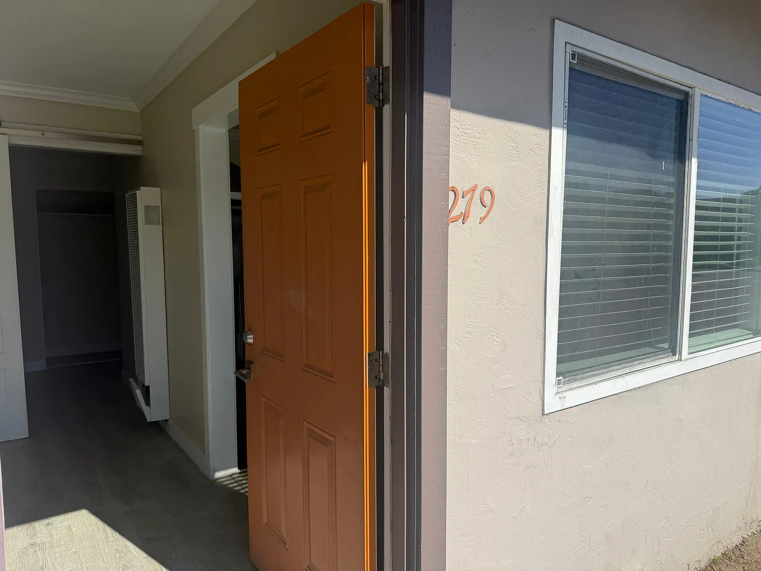 1 bed, 550 sqft, $1,700 — Photo 1