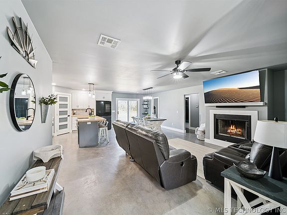 4th image of 20870 S 4250th Rd