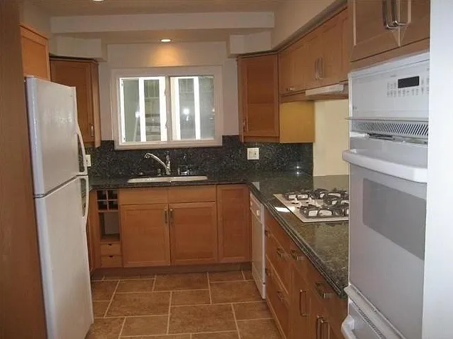 2383 Geranium St — Photo 6