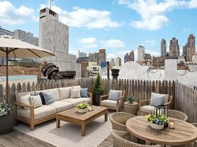 40 Avenue B