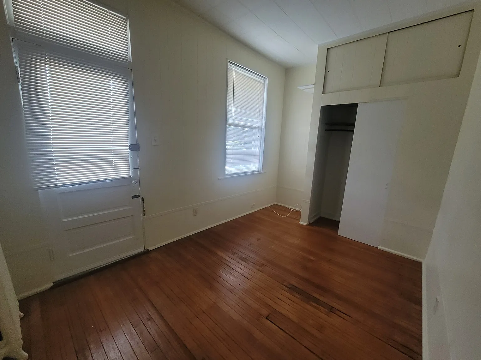 2927 N Calvert St — Photo 4
