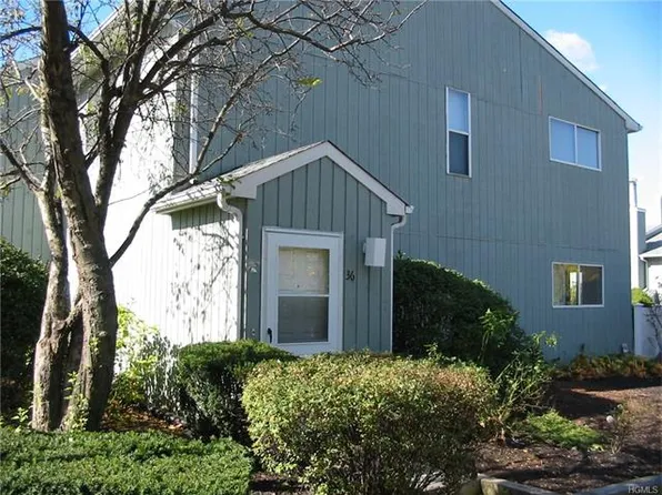 36 Waterview Est, Peekskill, NY 10566