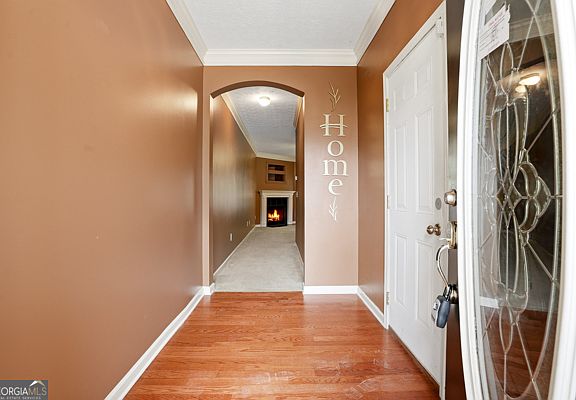 2nd image of 3880 Roses Trl