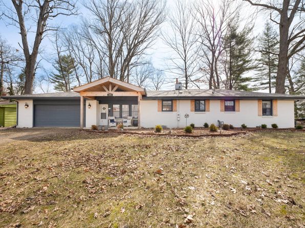 320 Fisher Ct, Berrien Springs, MI 49103