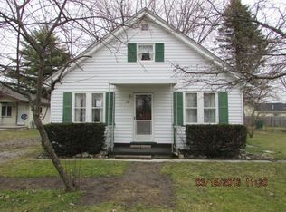 208 Countryview Ln, Auburn, MI 48611