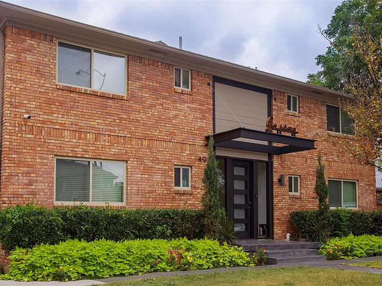 4912 Gaston Ave — Photo 4