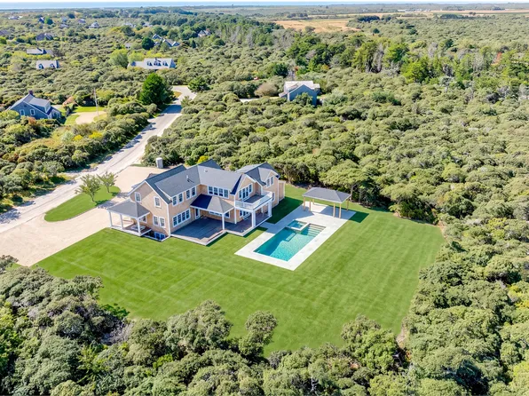 4 Wood Hollow Rd, Nantucket, MA 02554